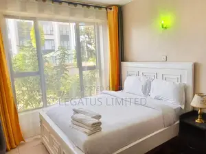 Spacious Poolside 2BR | WiFi Parking | Legatus