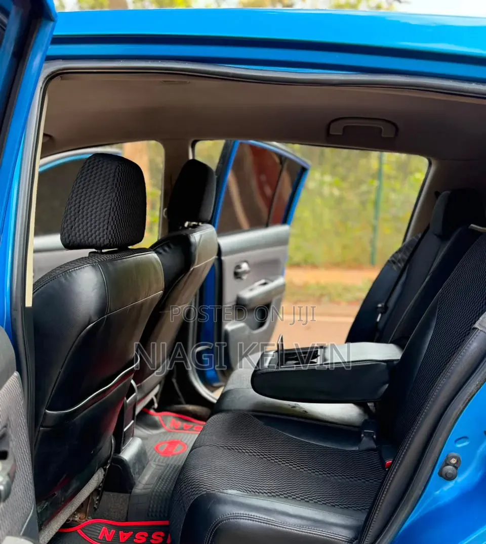 Nissan Tiida 2009 Blue