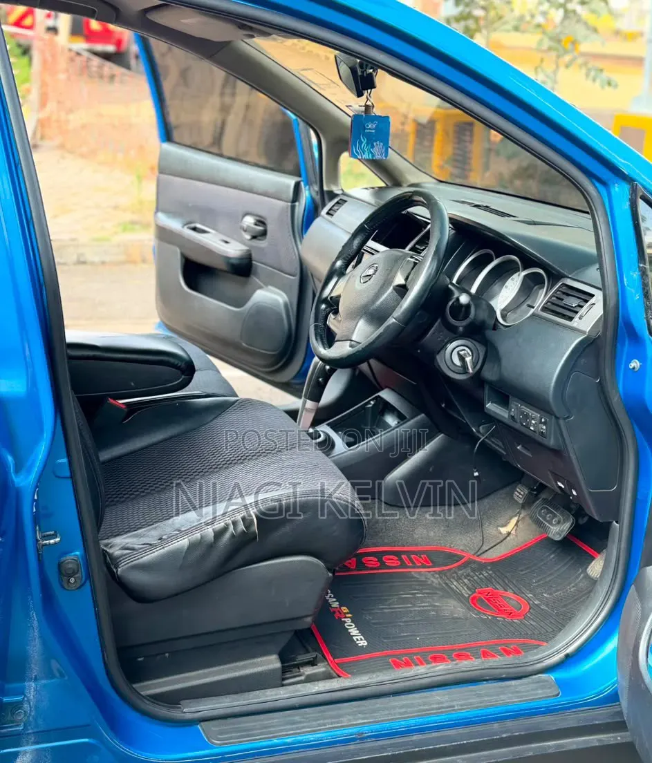 Nissan Tiida 2009 Blue