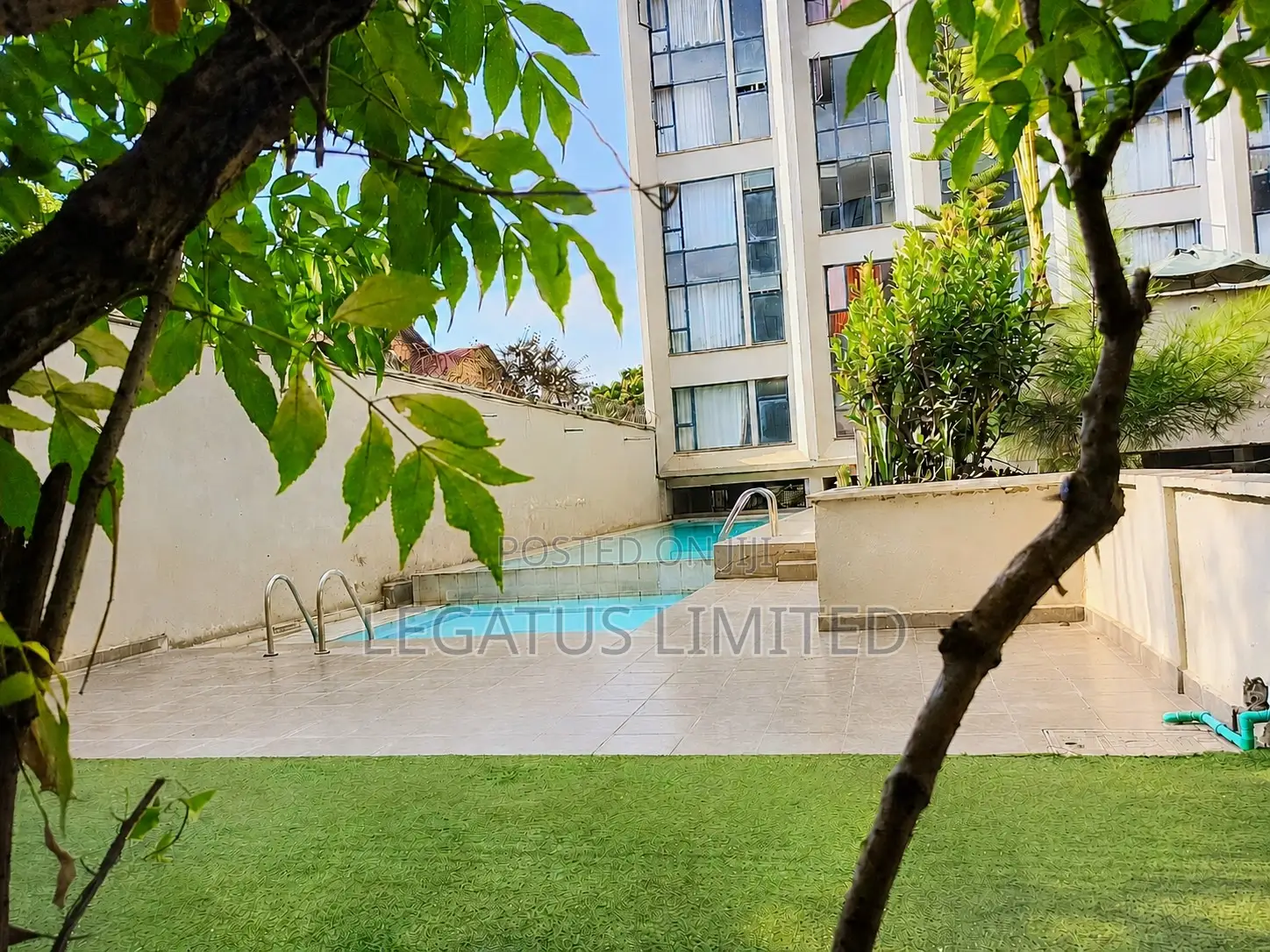 Spacious Rongai Studio With Pool | Parking | WiFi