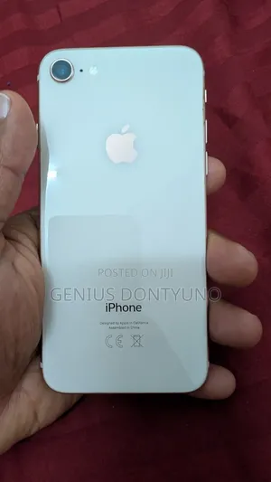 Apple iPhone 8 64 GB Bronze