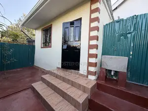 2bdrm Bungalow in Karen for rent