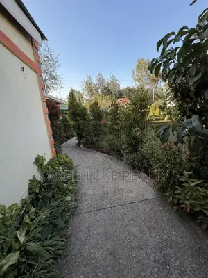 2bdrm Bungalow in Karen for rent