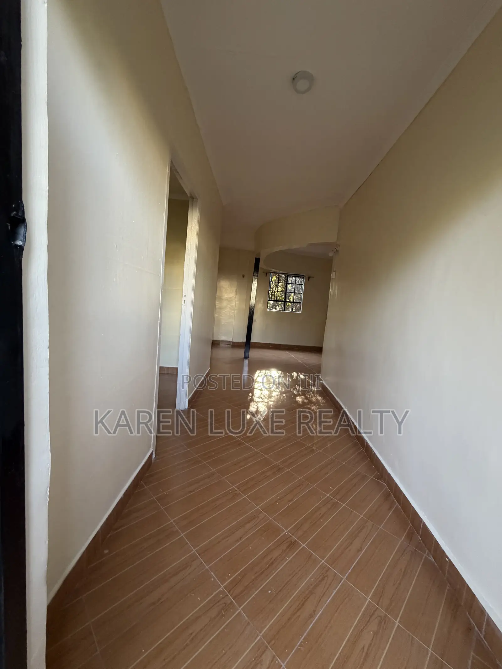 2bdrm Bungalow in Karen for rent