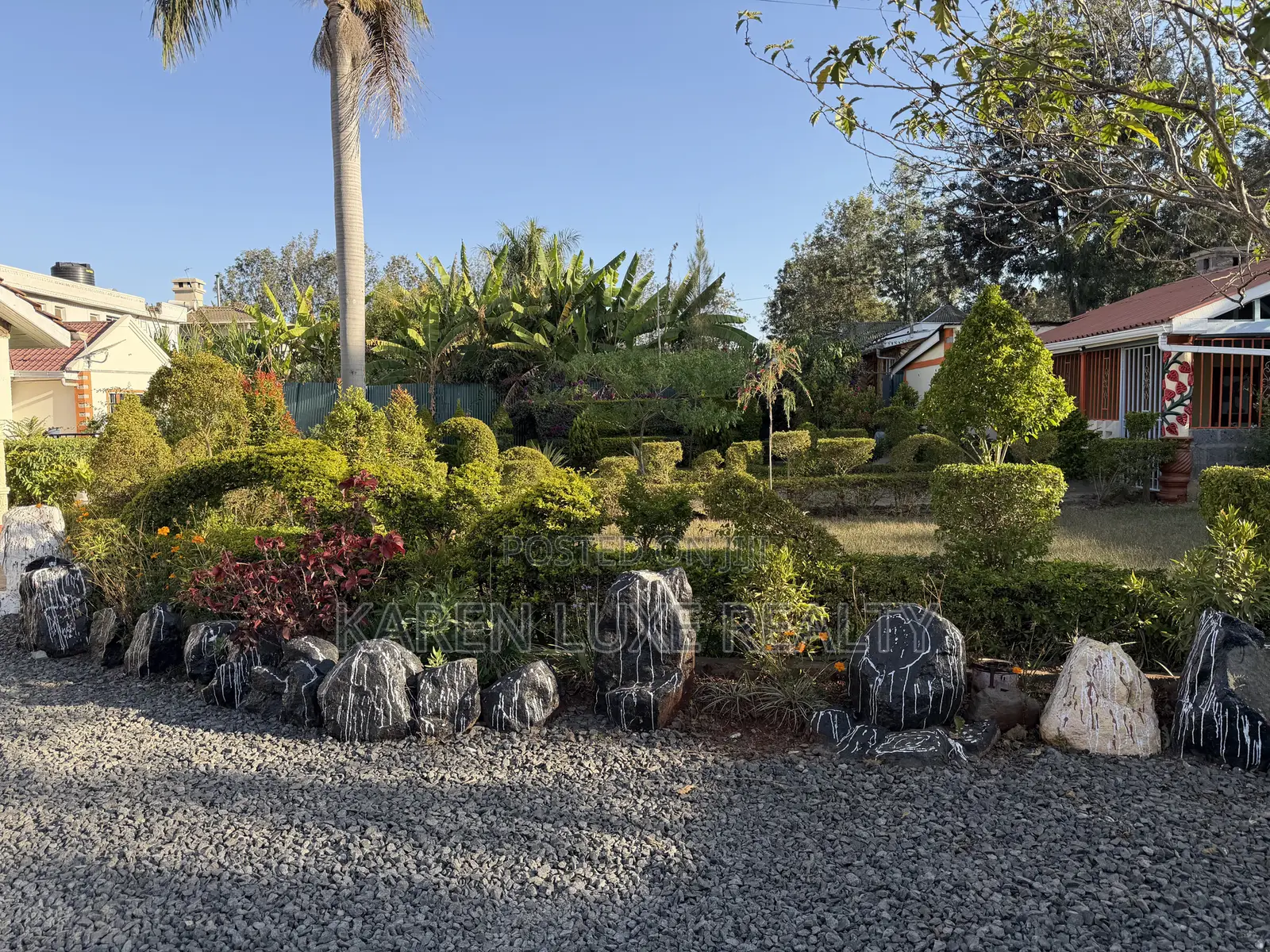 2bdrm Bungalow in Karen for rent