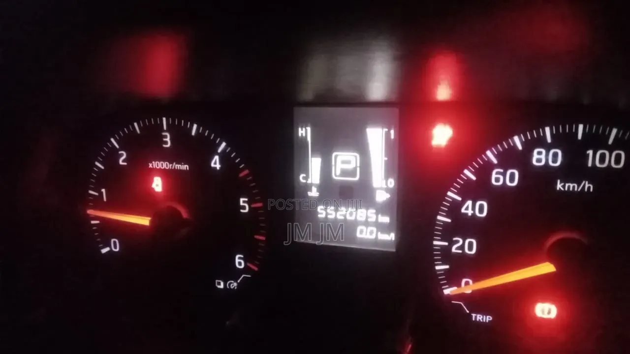 Nissan NV350 2013 Silver