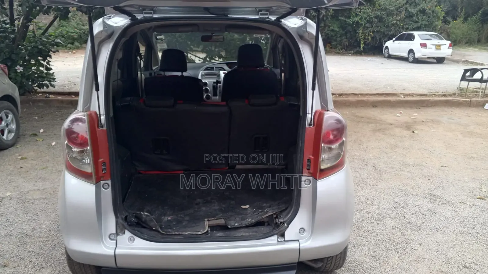 Toyota Ractis 2009 Gray