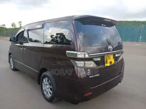 Toyota Vellfire 2014 Maroon