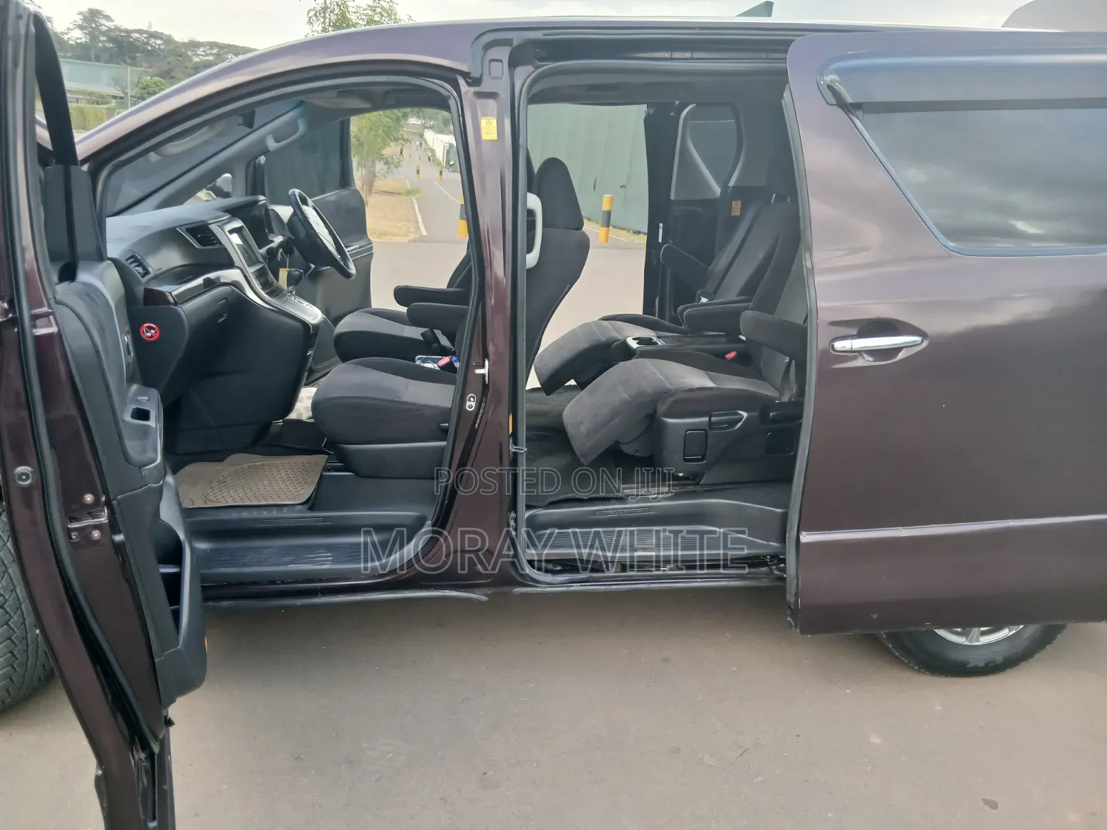 Toyota Vellfire 2014 Maroon