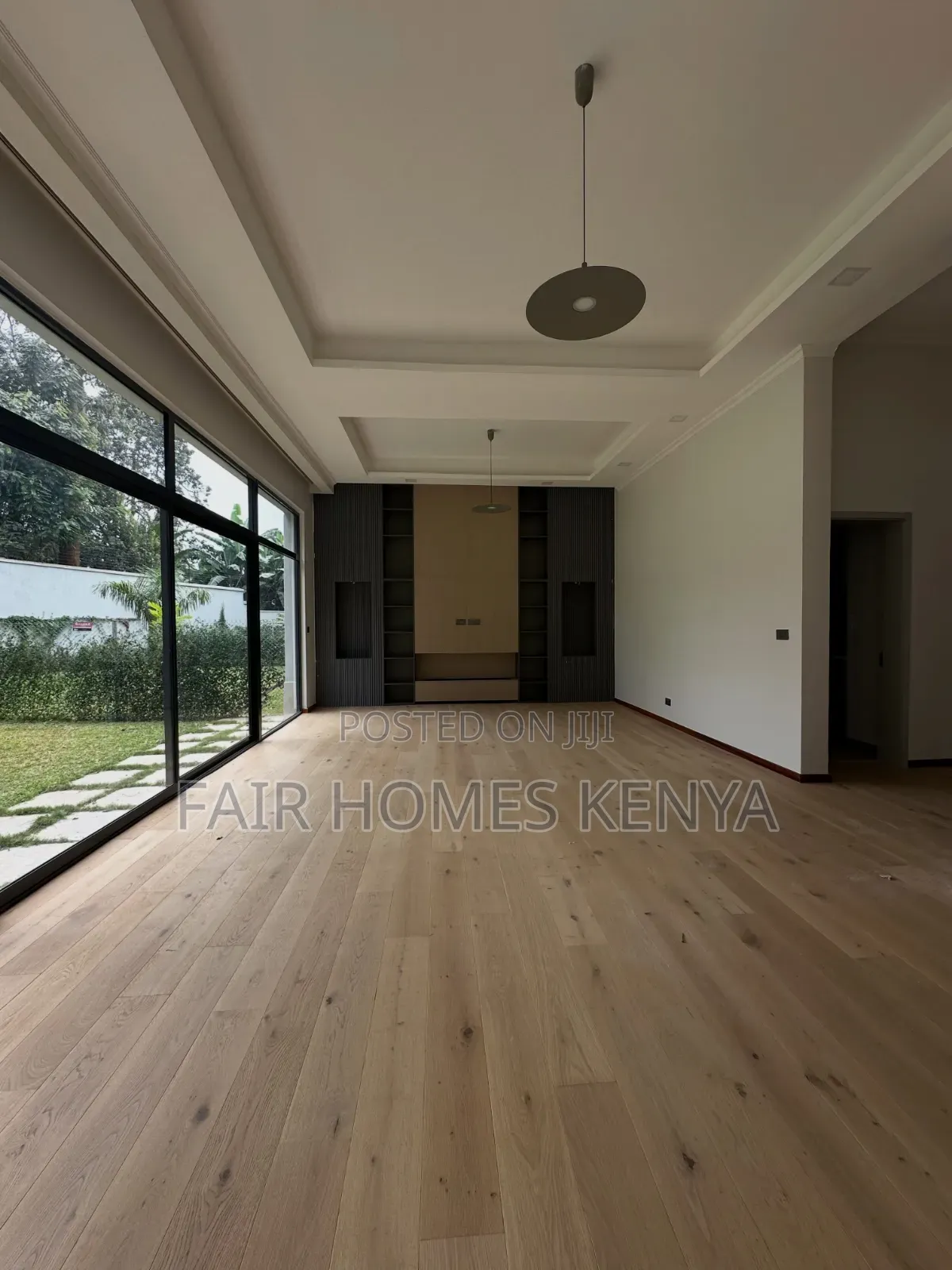 5bdrm Townhouse / Terrace in Maji Mazuri, Muthangari for rent