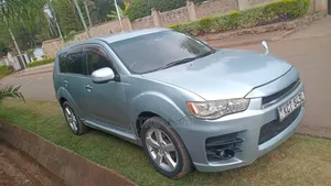 Mitsubishi Outlander 2011 Silver