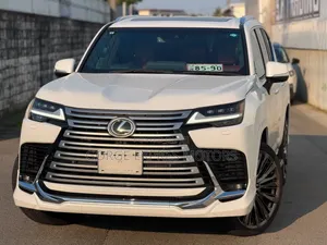 Lexus LX 2023 White