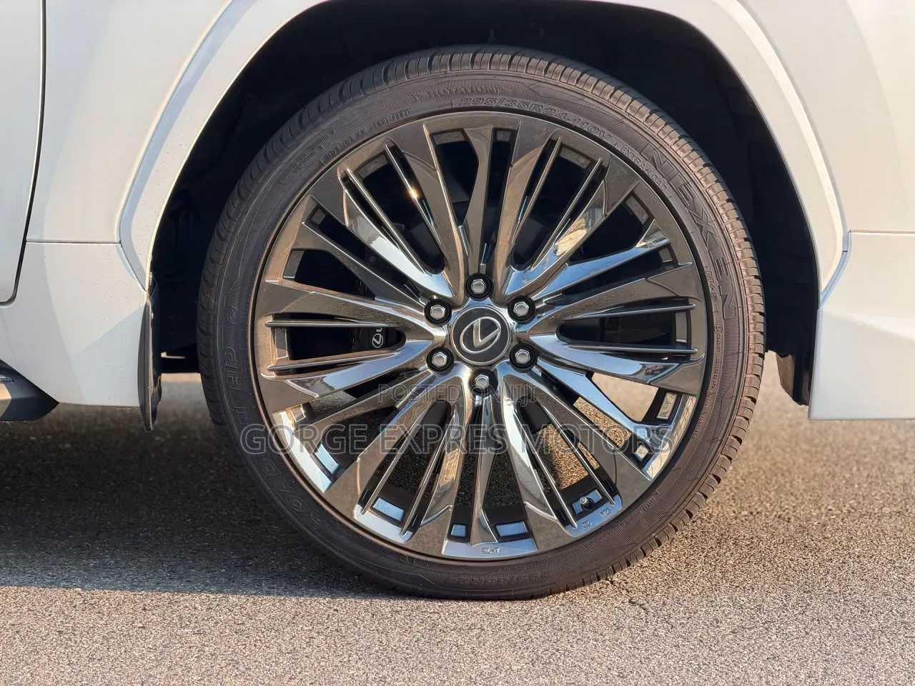 Lexus LX 2023 White