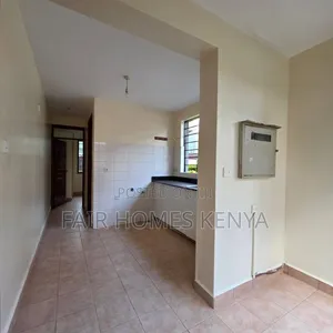5bdrm Townhouse / Terrace in Lavington Green, Muthangari for rent