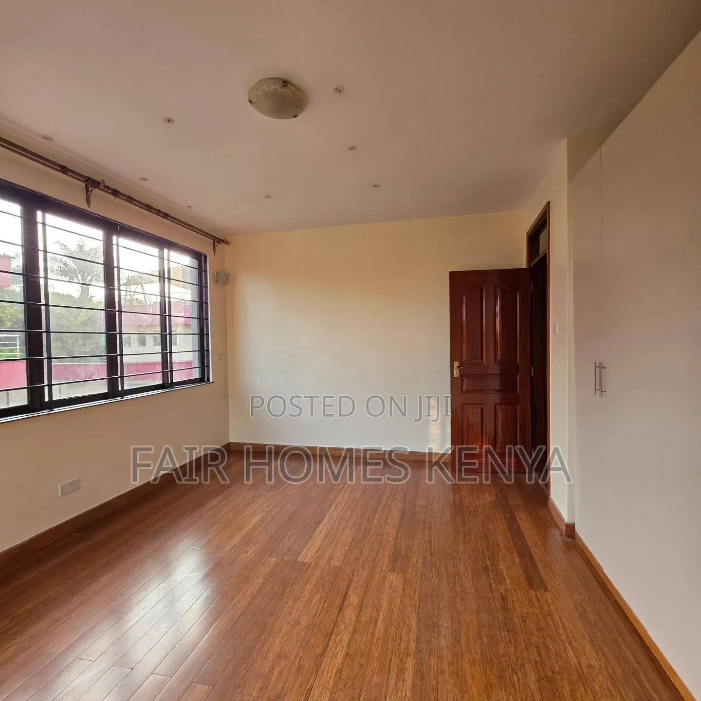 5bdrm Townhouse / Terrace in Lavington Green, Muthangari for rent