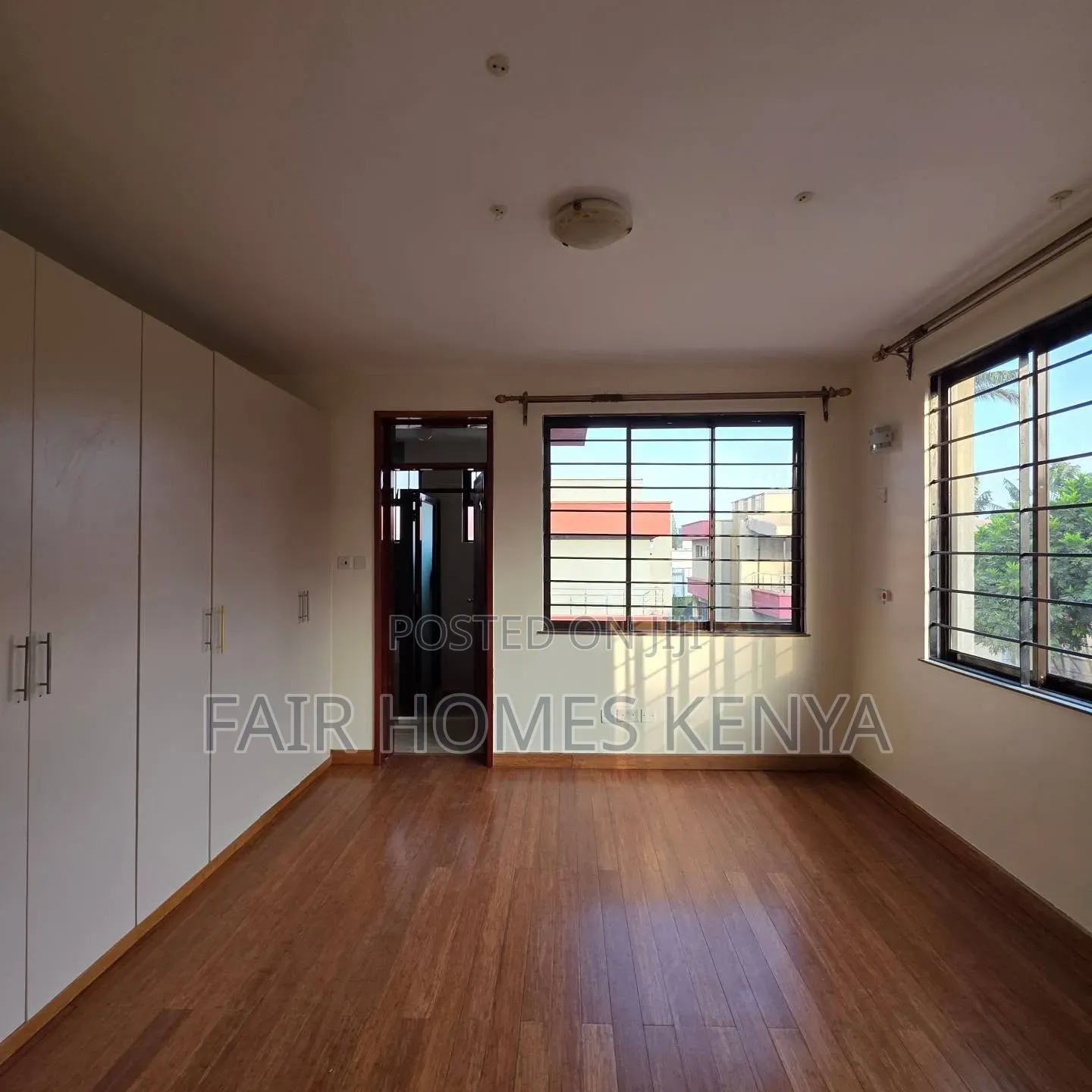 5bdrm Townhouse / Terrace in Lavington Green, Muthangari for rent