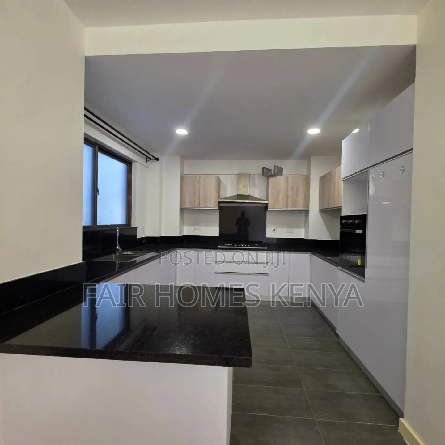 3bdrm Apartment in Othaya Road, Kileleshwa for rent