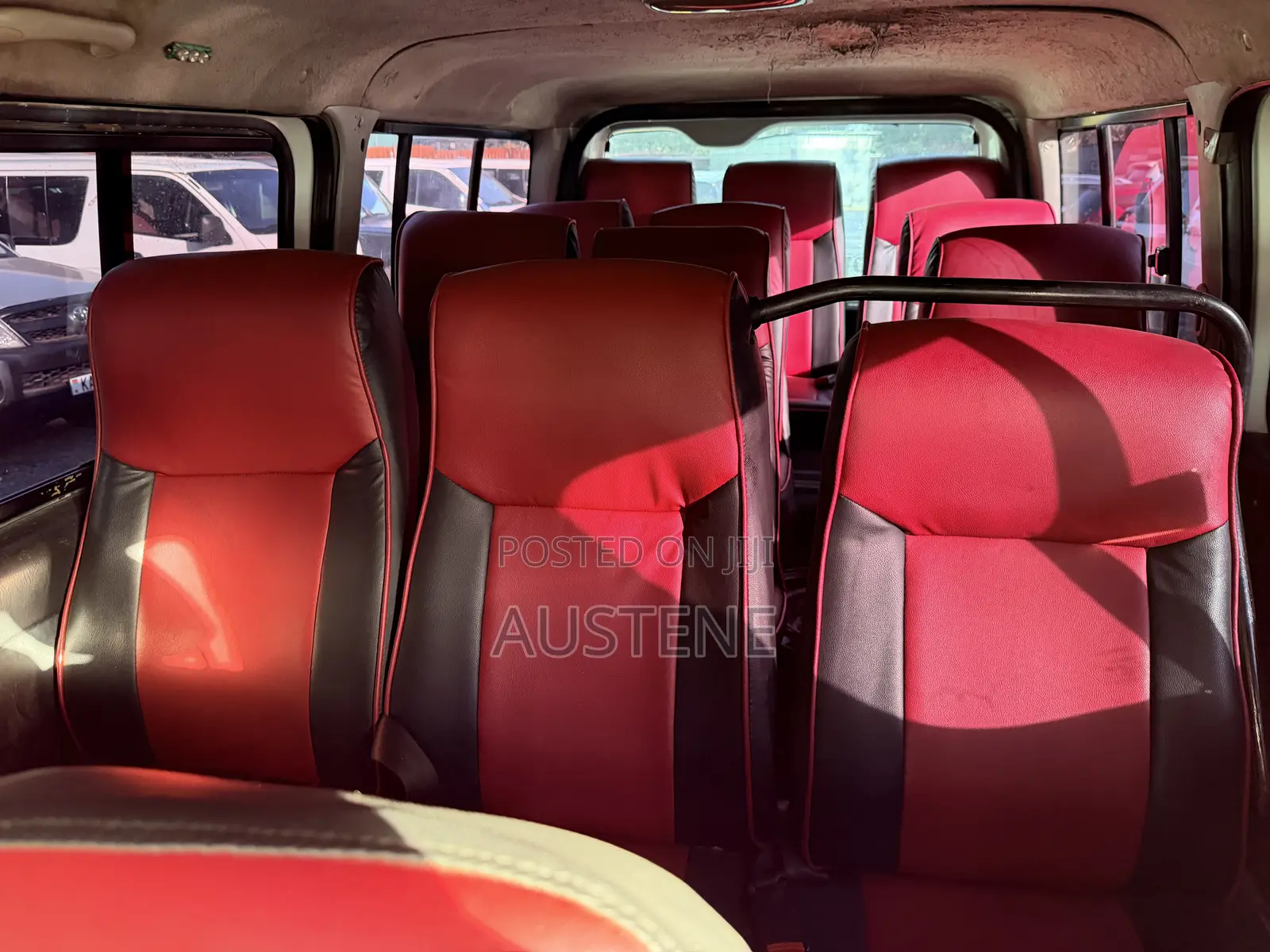 Toyota HiAce 2014 White