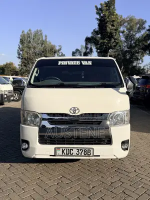Toyota HiAce 2014 White