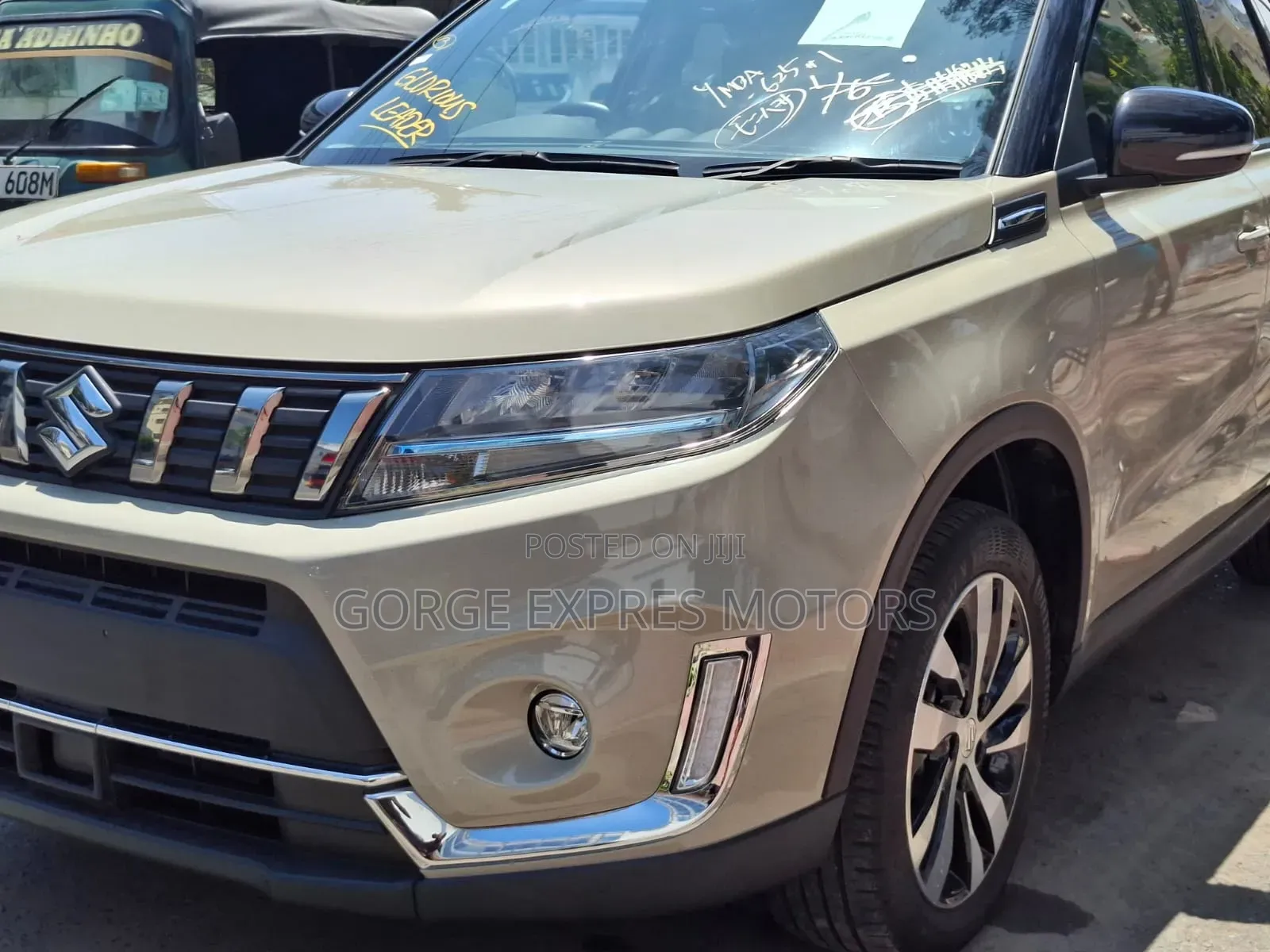 Suzuki Escudo 2022 Beige