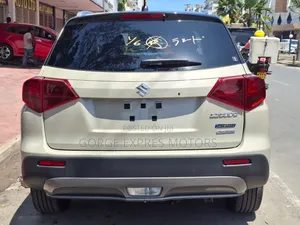 Suzuki Escudo 2022 Beige