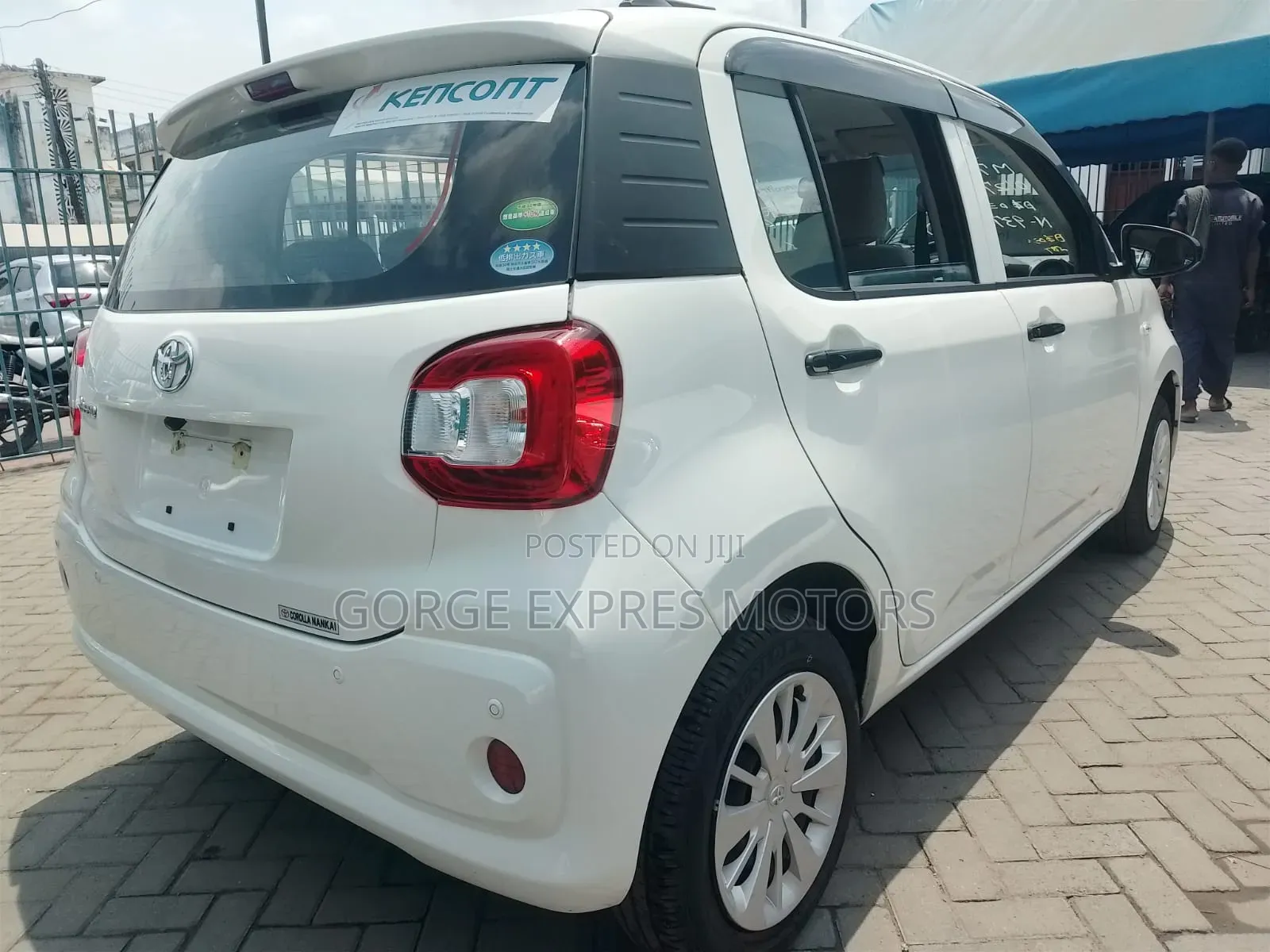 Toyota Passo 2019 White