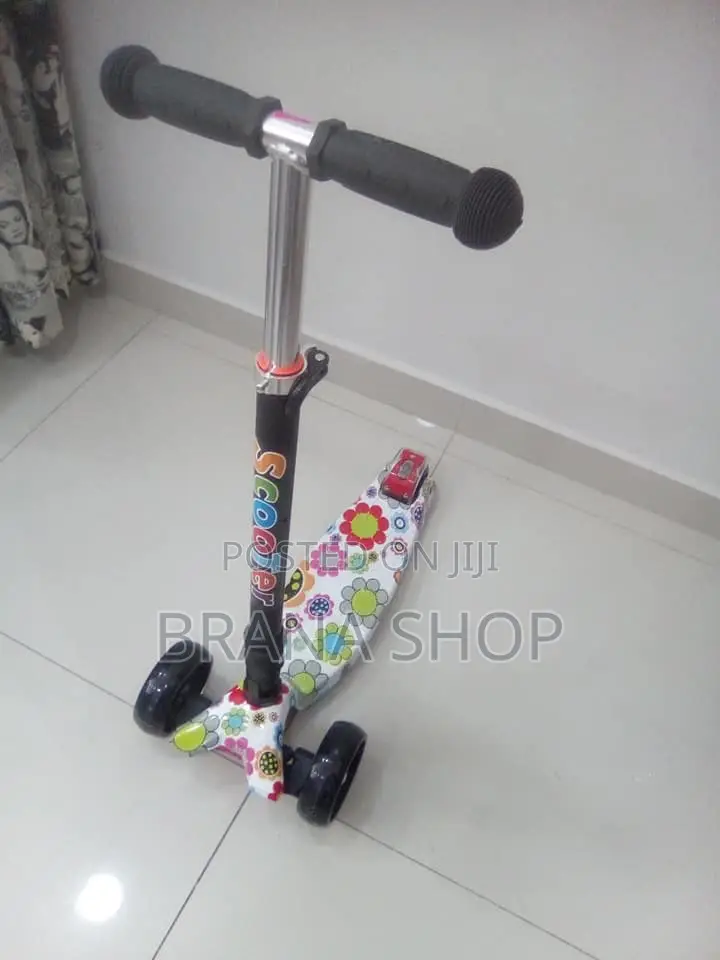 White Floral Scooter