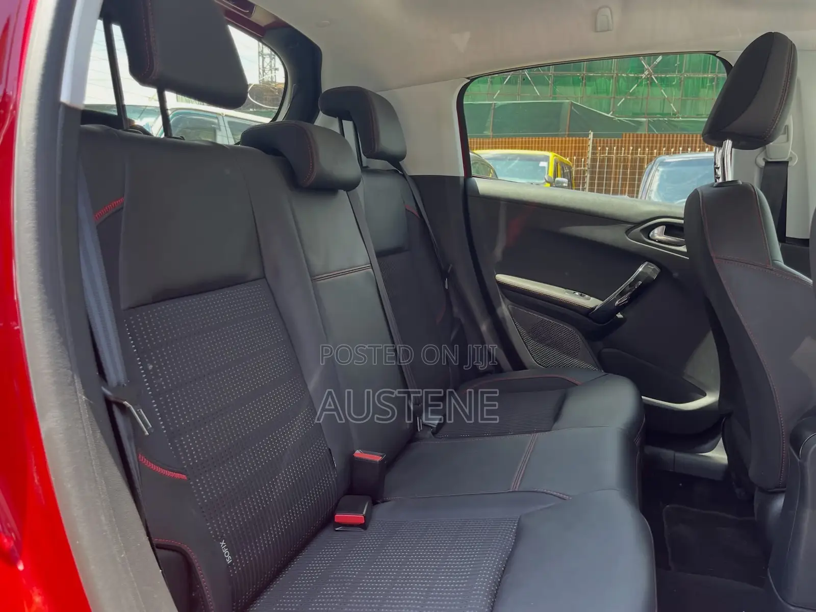 Peugeot 208 2019 Red