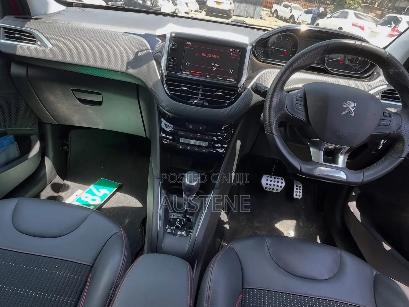 Peugeot 208 2019 Red