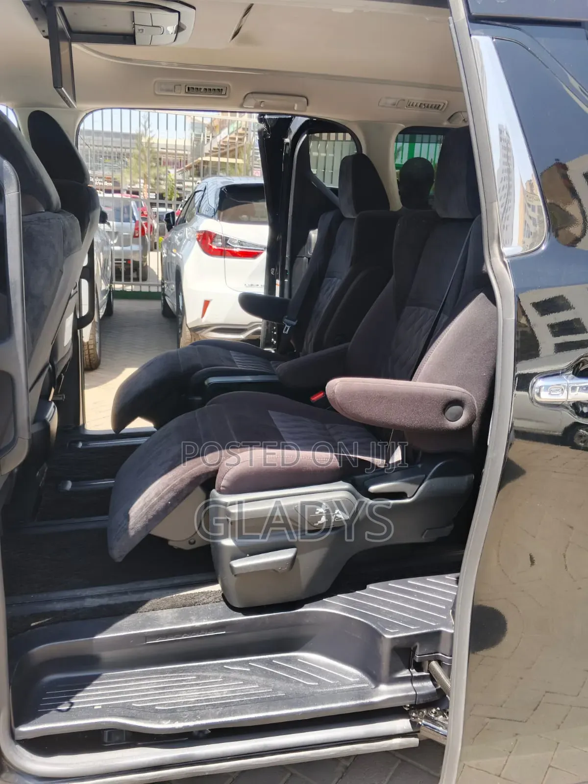 Toyota Alphard 2019 Black