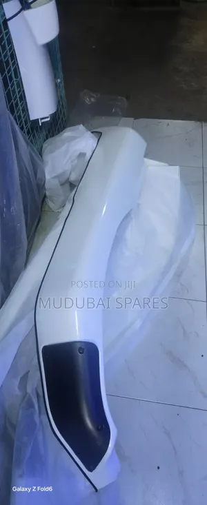 Mitsubishi Fuso Mahewa Door Fender Assy