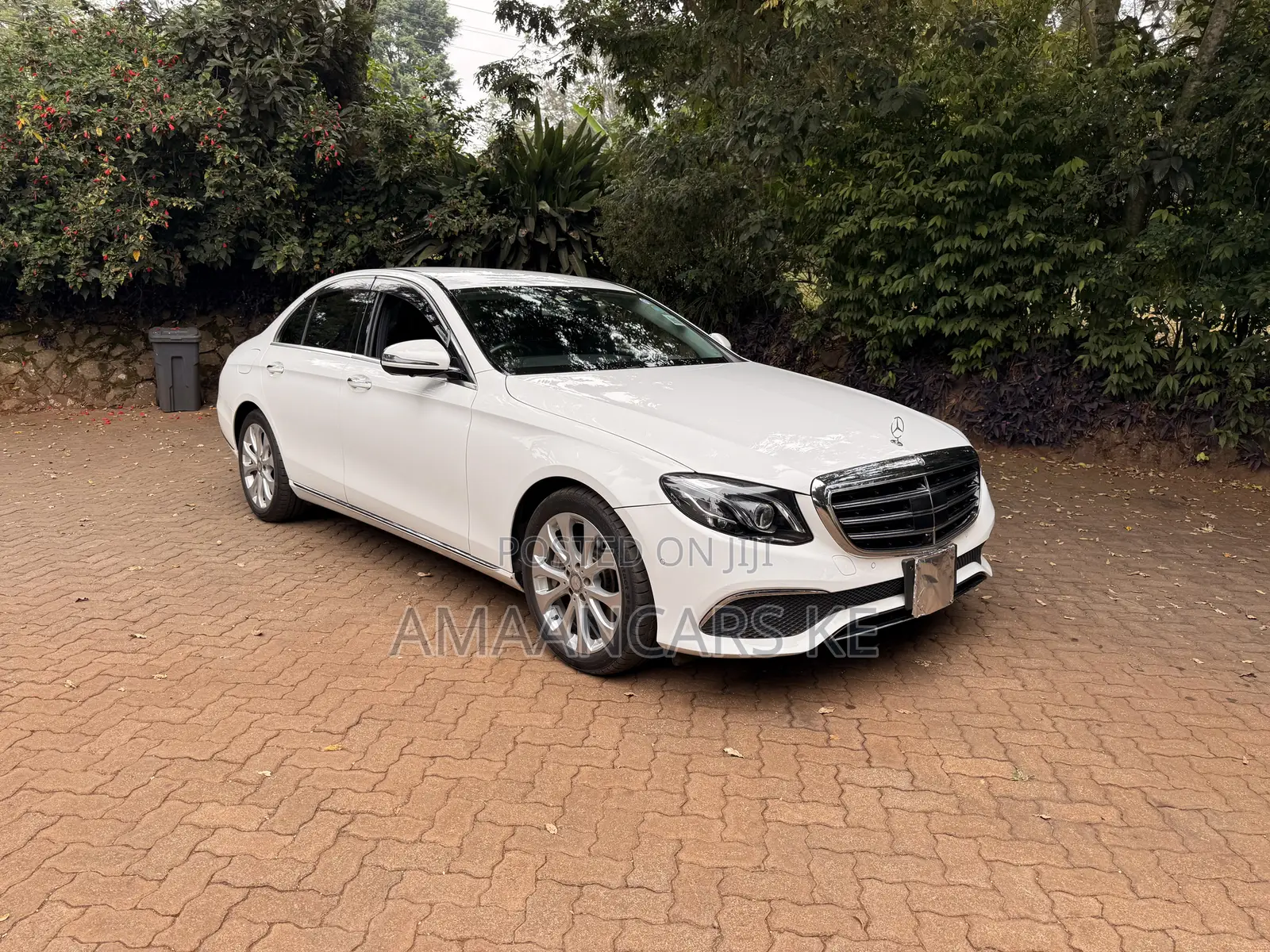Mercedes-Benz E400 2016 White