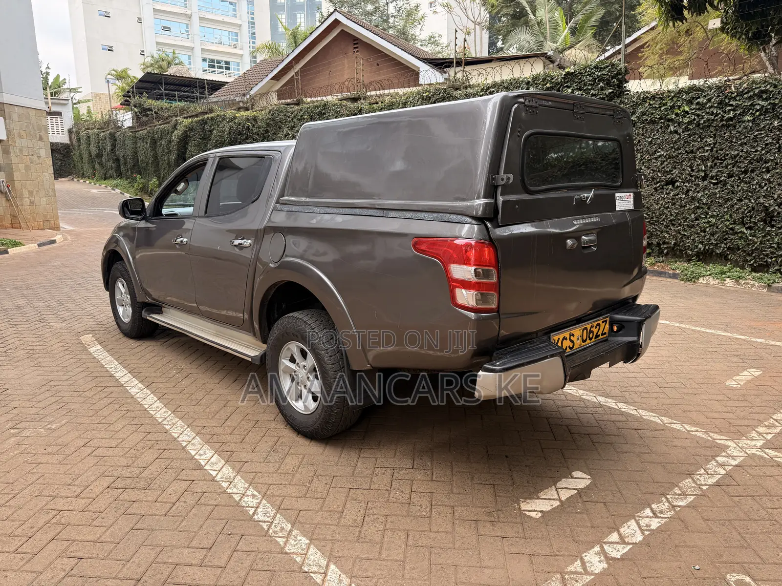 Mitsubishi L200 Double Cab 2.4 154hp 4WD 2017 Gray