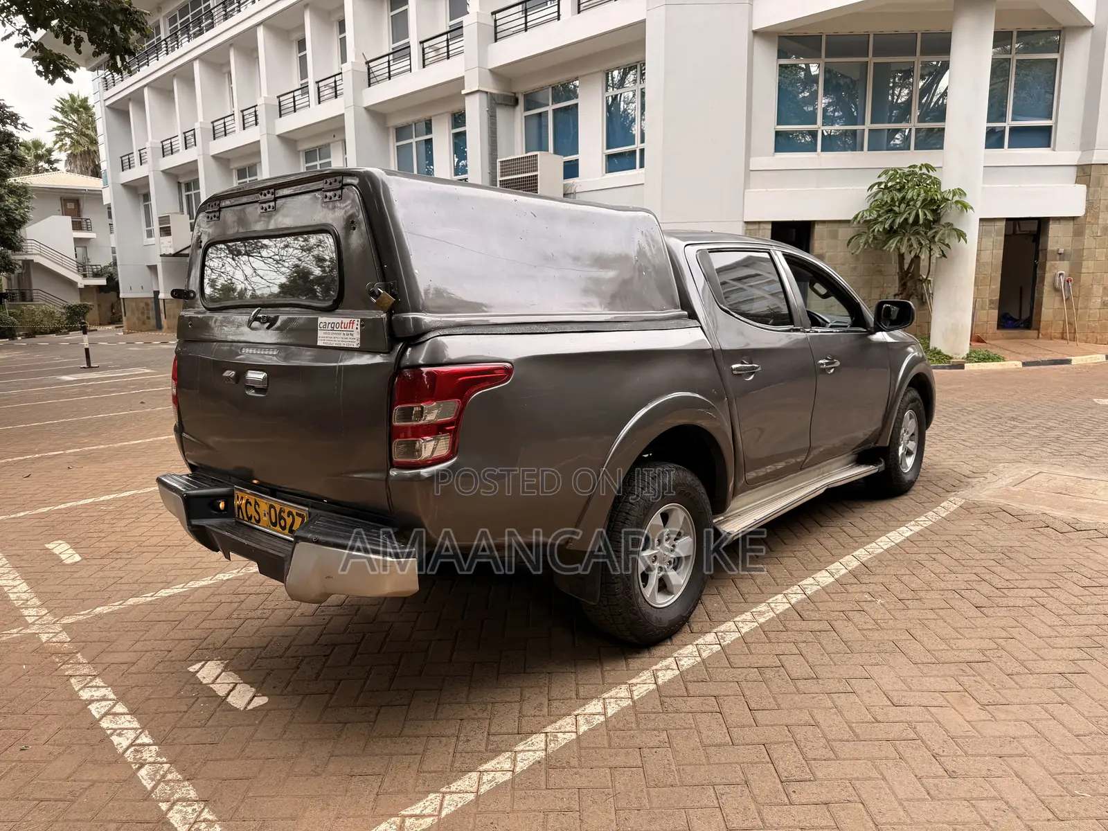 Mitsubishi L200 Double Cab 2.4 154hp 4WD 2017 Gray
