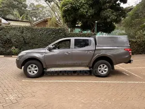 Mitsubishi L200 Double Cab 2.4 154hp 4WD 2017 Gray