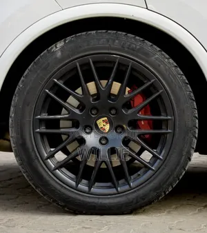 Porsche Cayenne 2017 White