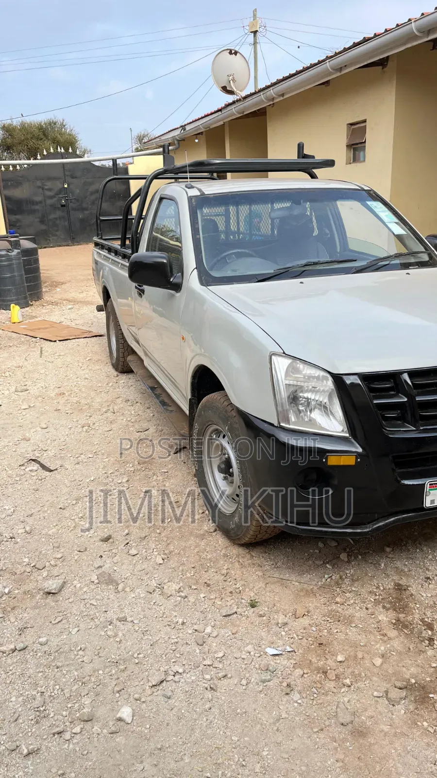 Isuzu D-MAX 2012 Silver