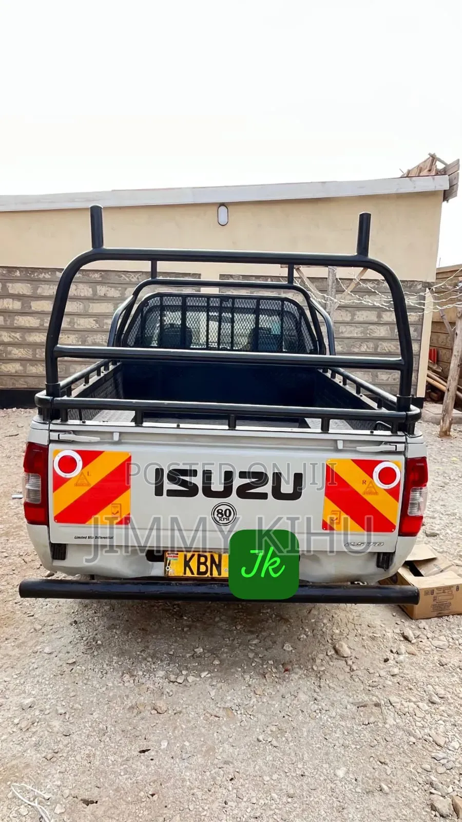 Isuzu D-MAX 2012 Silver