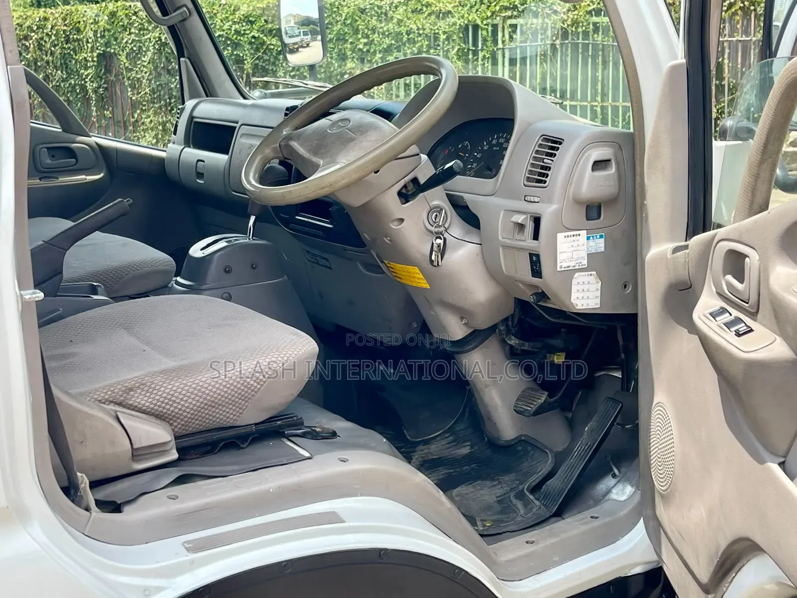 Toyota Dyna 2006 White
