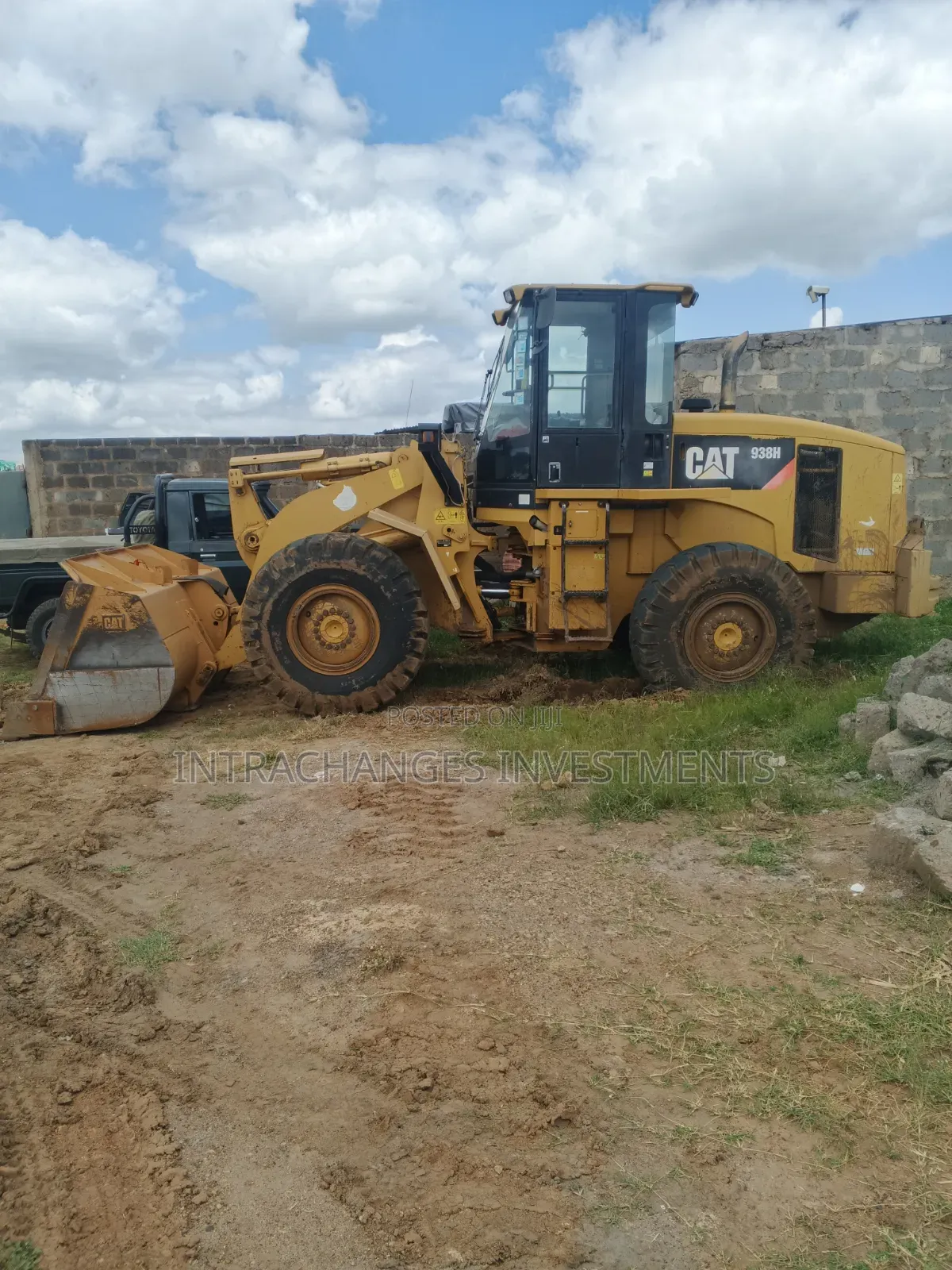 Excavator 329/Wheel Loaders for Hire