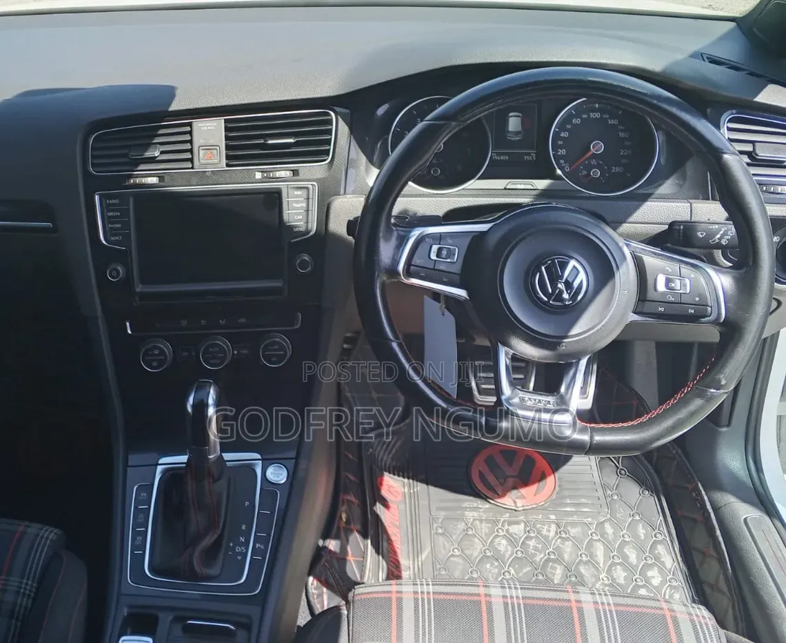 Volkswagen Golf GTI 2015 White