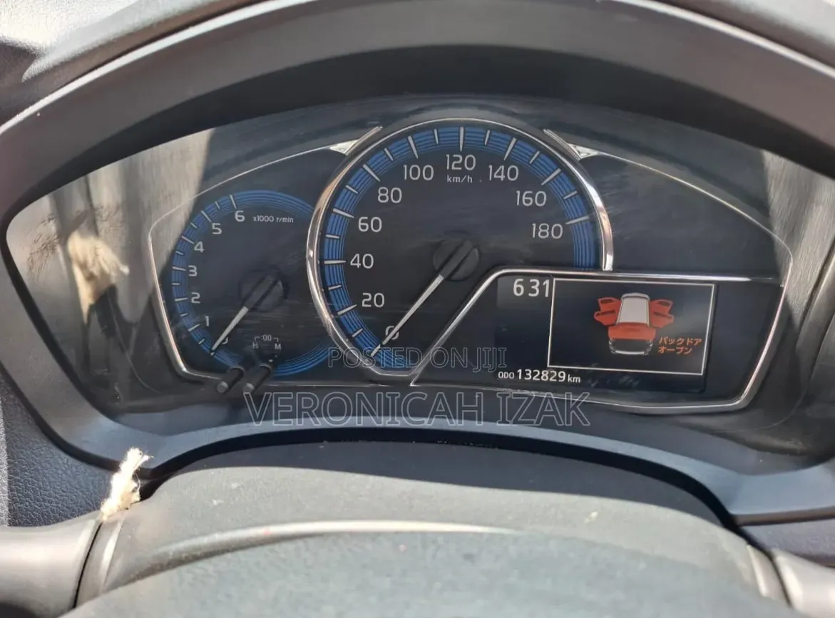 Toyota Corolla Fielder 2018 Silver