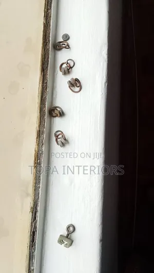 Curtain Rail Fitting Traditional Small Curtain Runners 100 Pieces Box