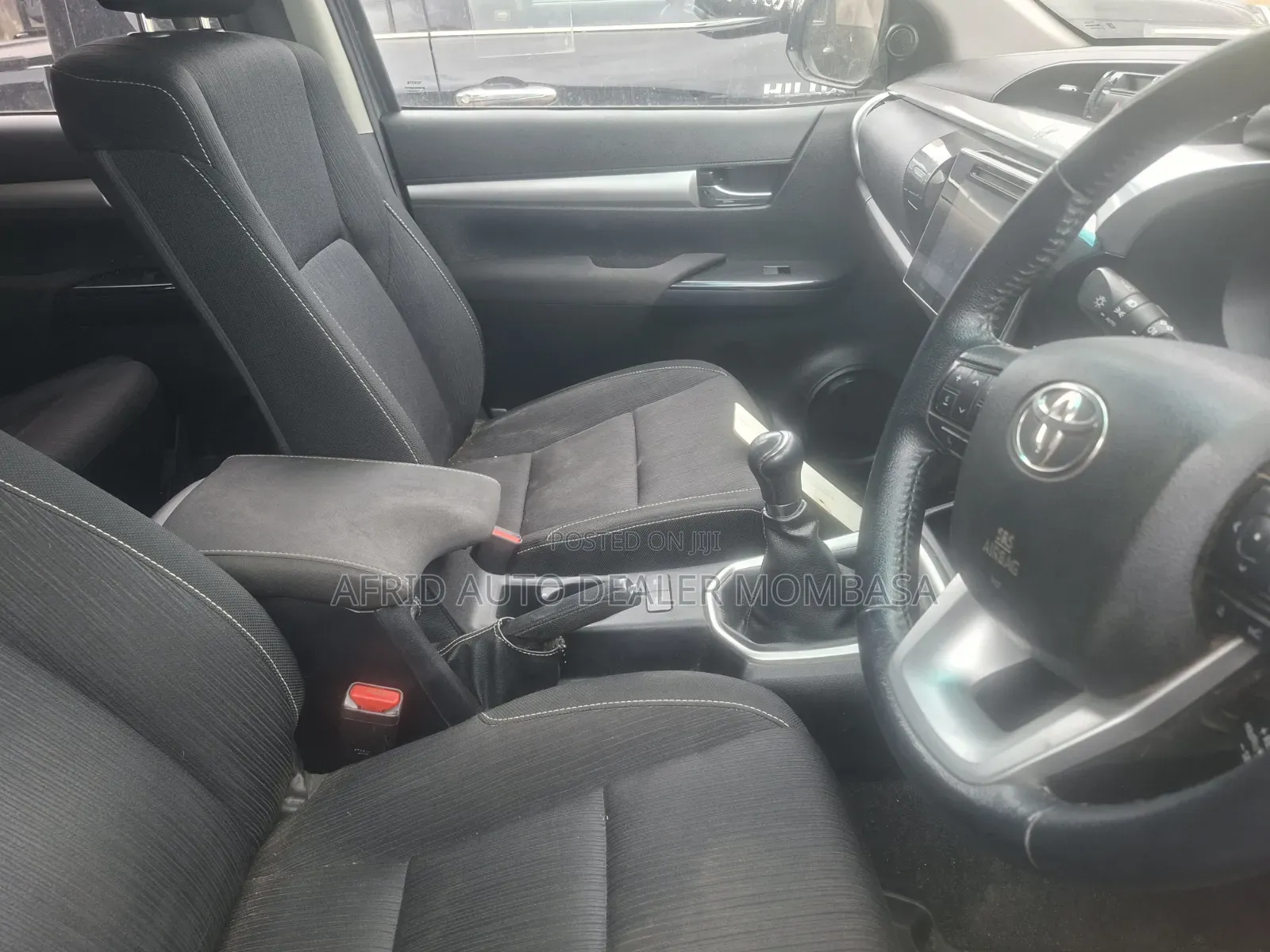 Toyota Hilux 2019 Gray