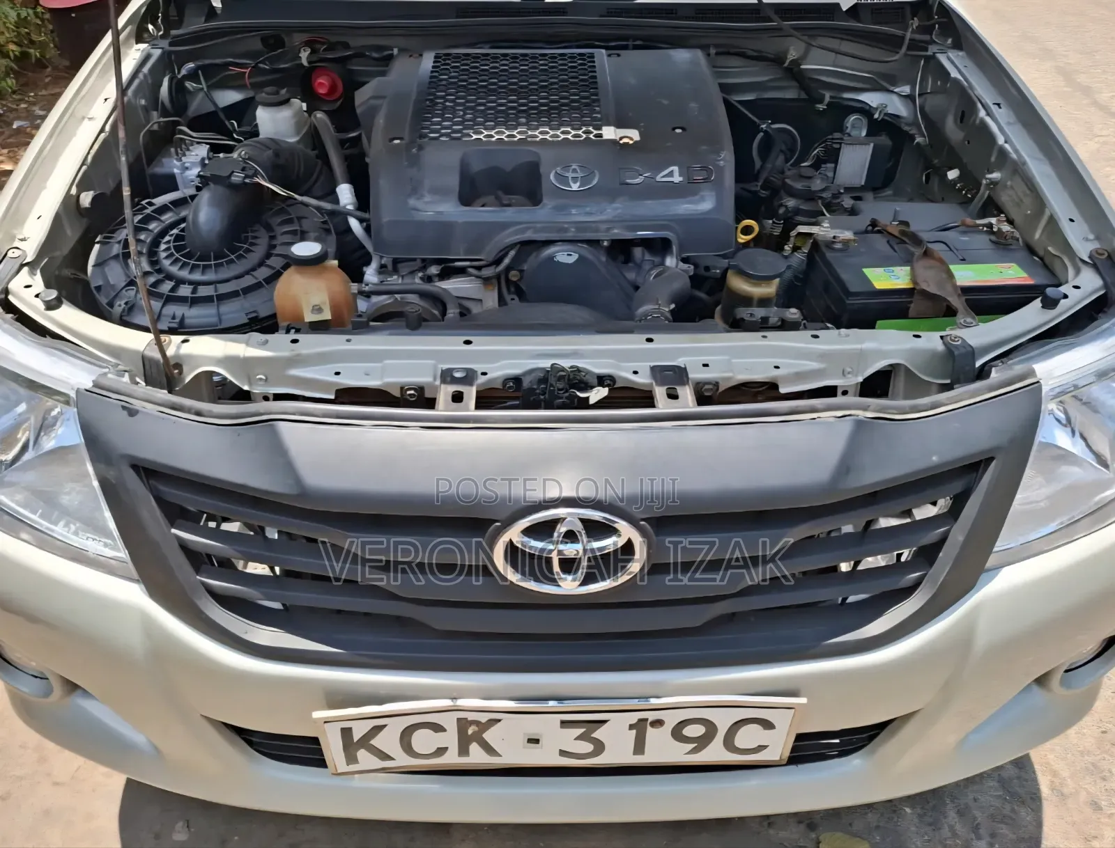 Toyota Hilux 2010 Brown
