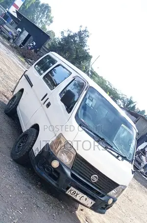 Nissan Caravan (Urvan) 2018 White