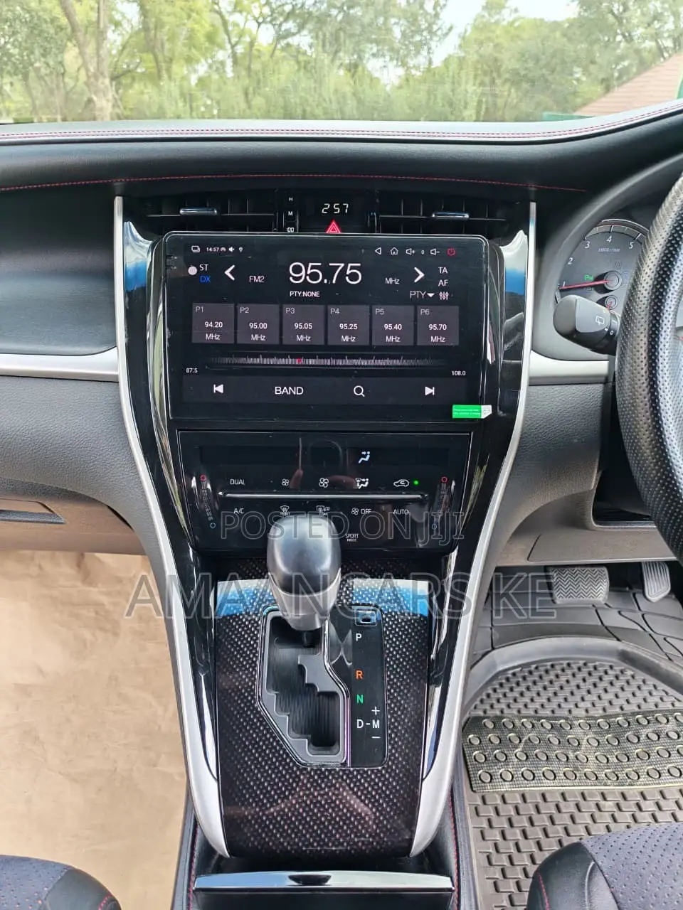 Toyota Harrier 2.0 Turbo 2018 White