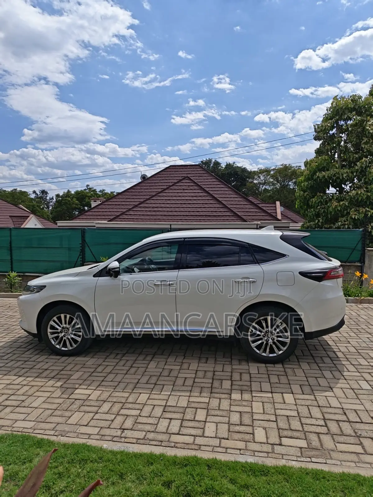 Toyota Harrier 2.0 Turbo 2018 White