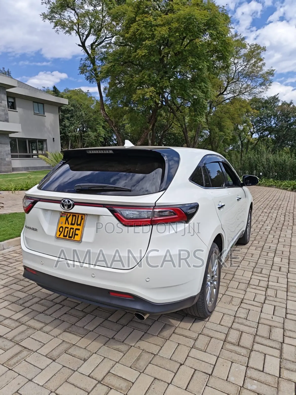 Toyota Harrier 2.0 Turbo 2018 White