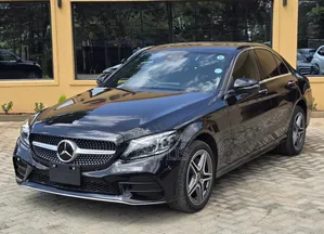 Mercedes-Benz C200 2019 Black